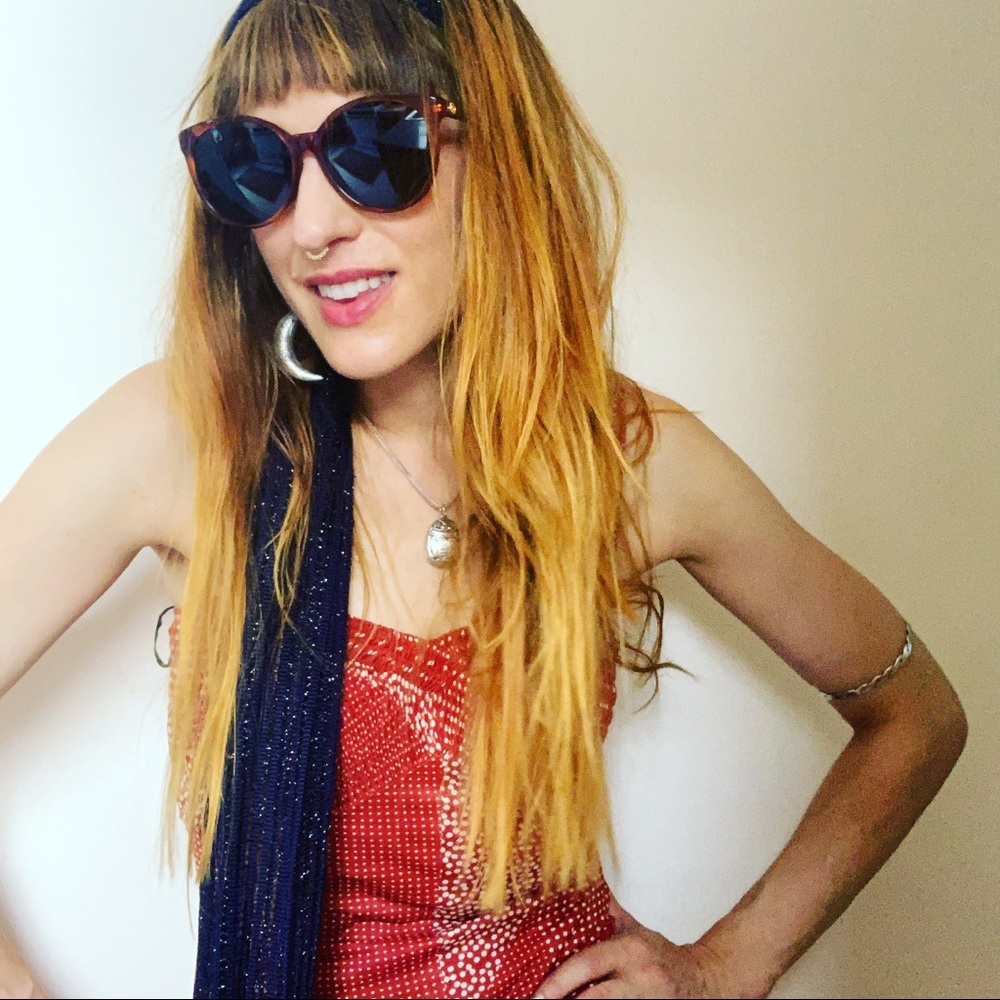 Meet your Posher, Marion